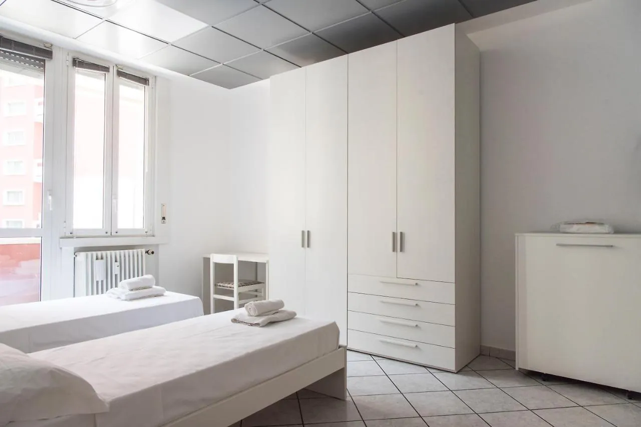 Apartment Youhosty - Paoli 3 Milan
