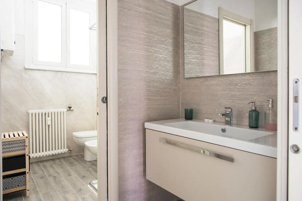 Apartment Youhosty - Paoli 3 Milan